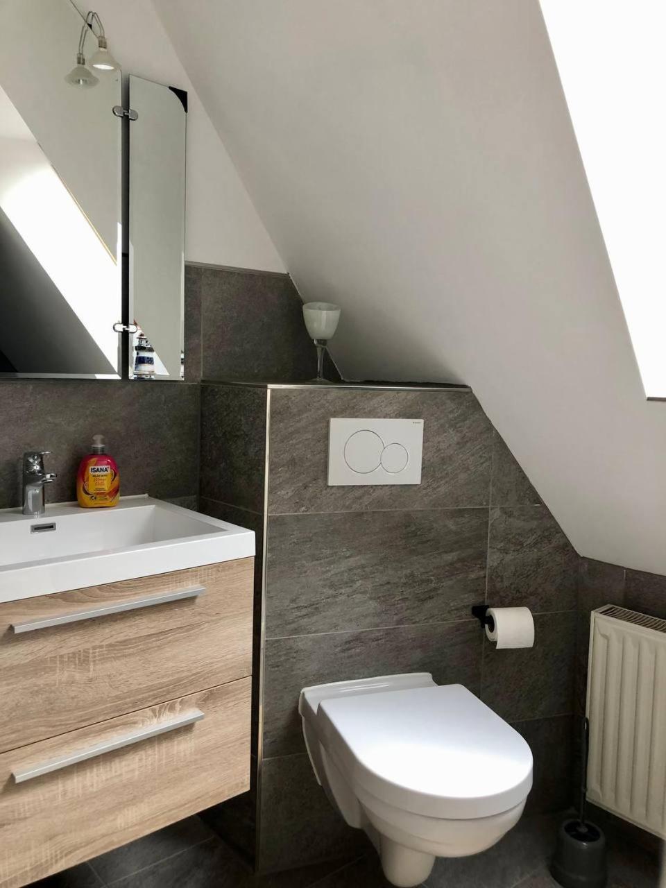 Apartment Holgers Galerie - Ueber Den Daechern Von *