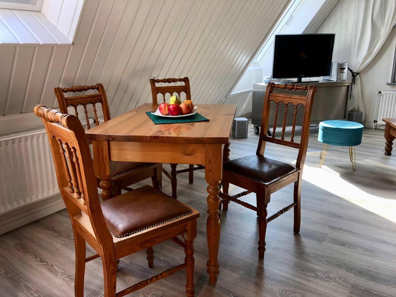 Holgers Galerie - Ueber Den Daechern Von Apartment